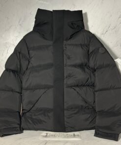 MONCLER MADEIRA JACKET (SIZE S-XL)