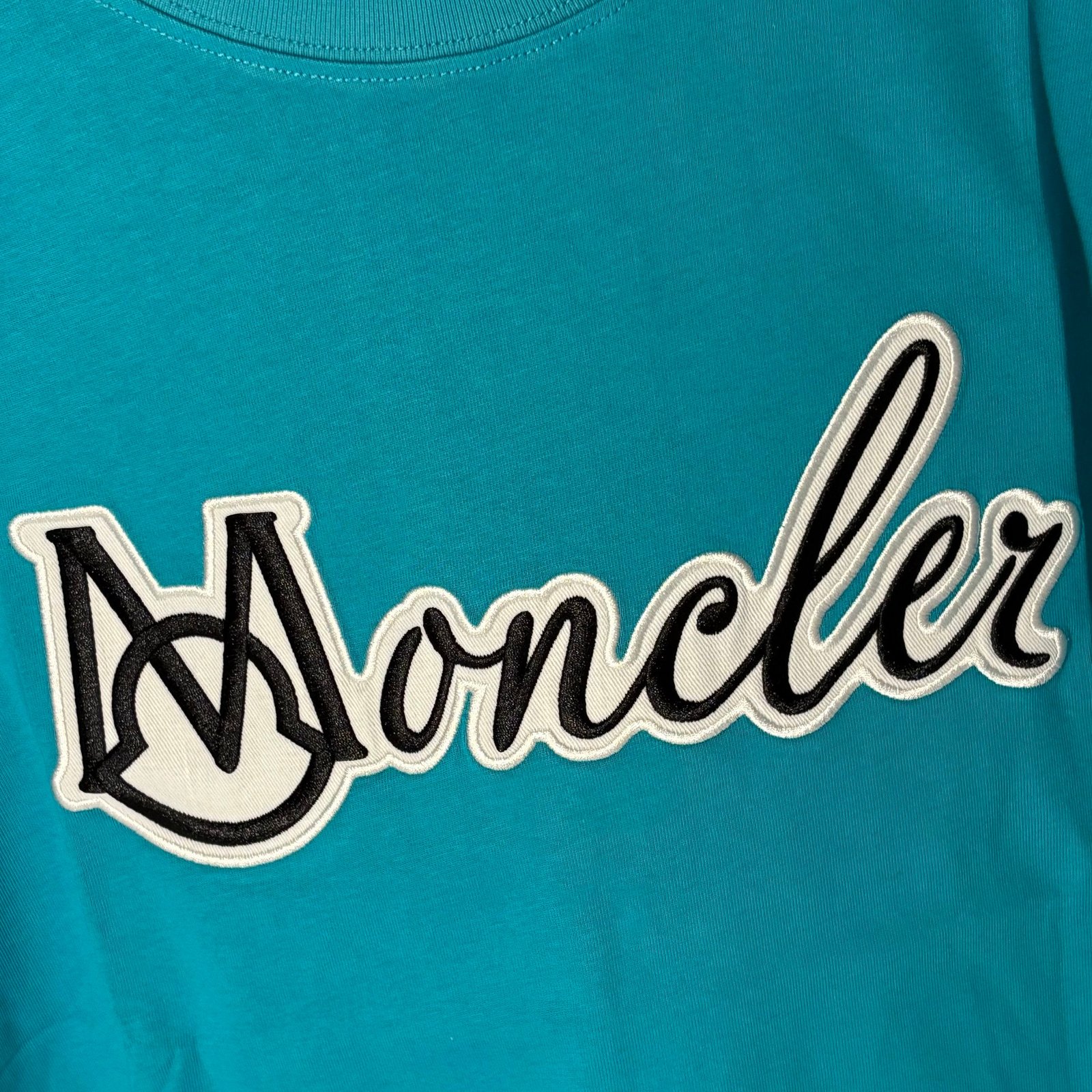 MONCLER VARSITY LOGO T-SHIRT (SIZE XS-L) - Image 8