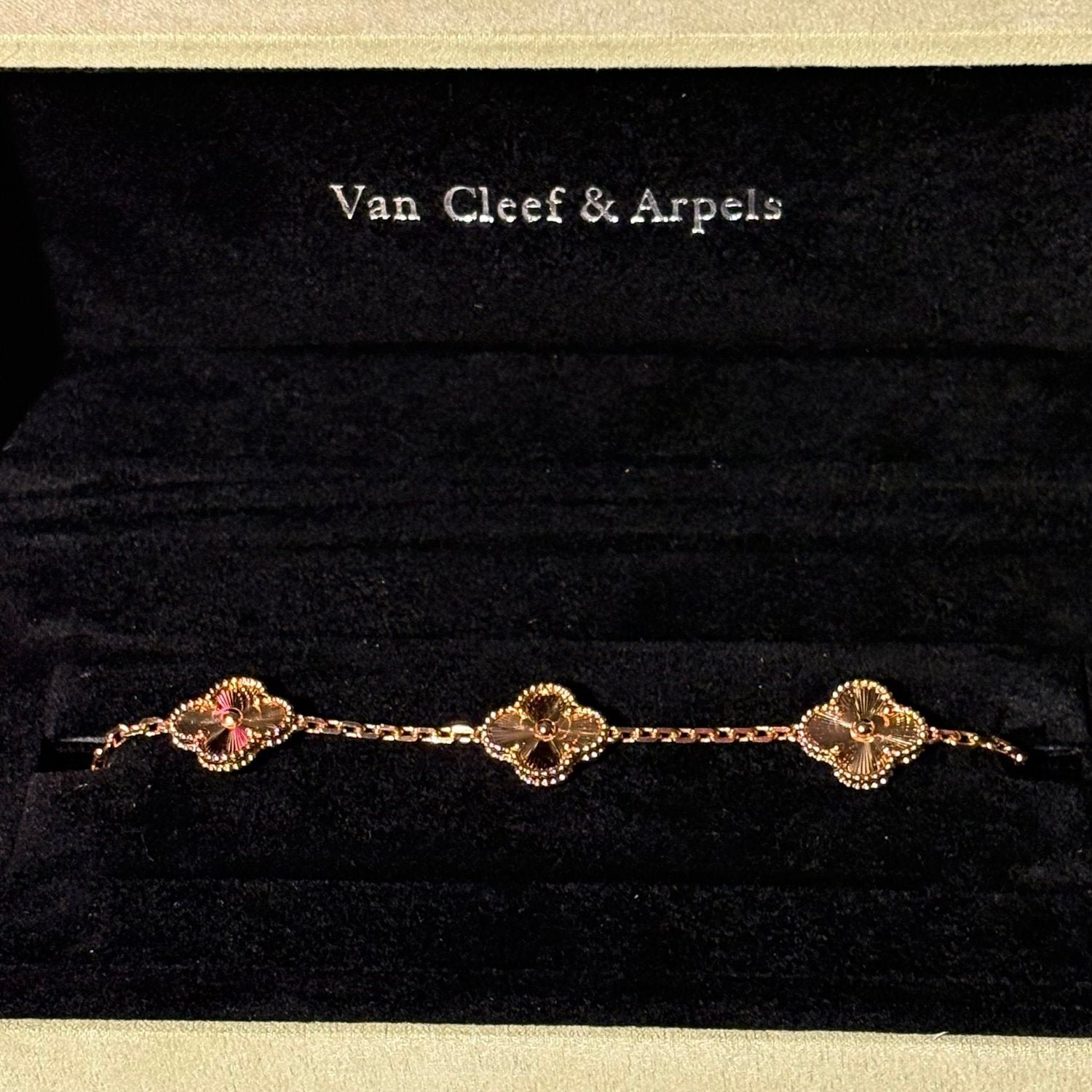 VAN CLEEF ALHAMBRA BRACELETS (16 COLOURS) - Image 42