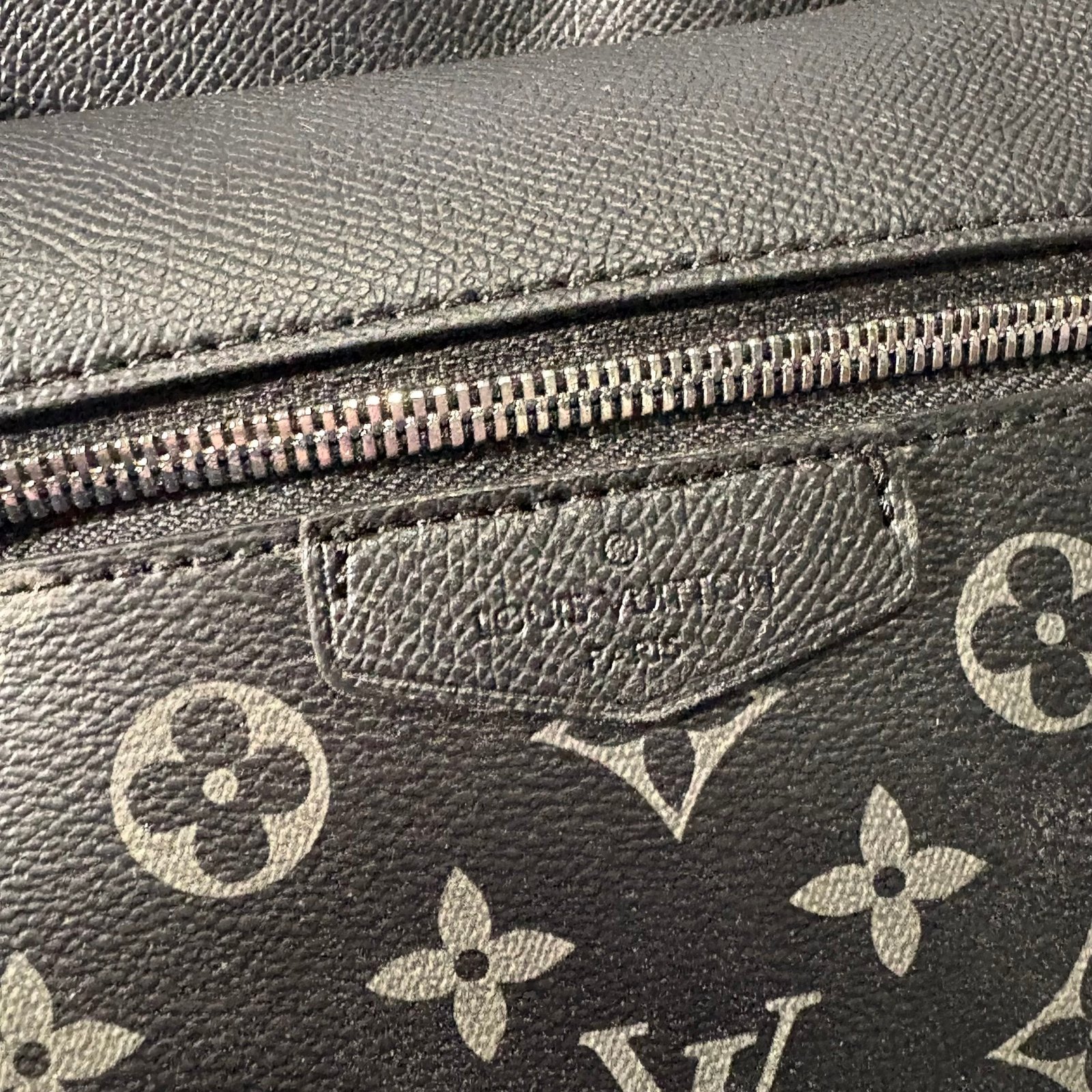 LV OUTDOOR BUM BAG - Image 5