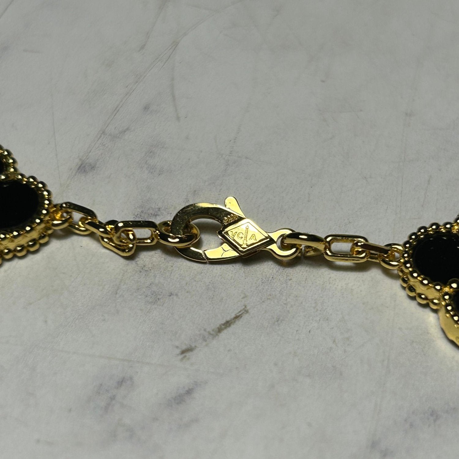 VAN CLEEF 20 MOTIFS NECKLACE (6 COLOURS) - Image 6