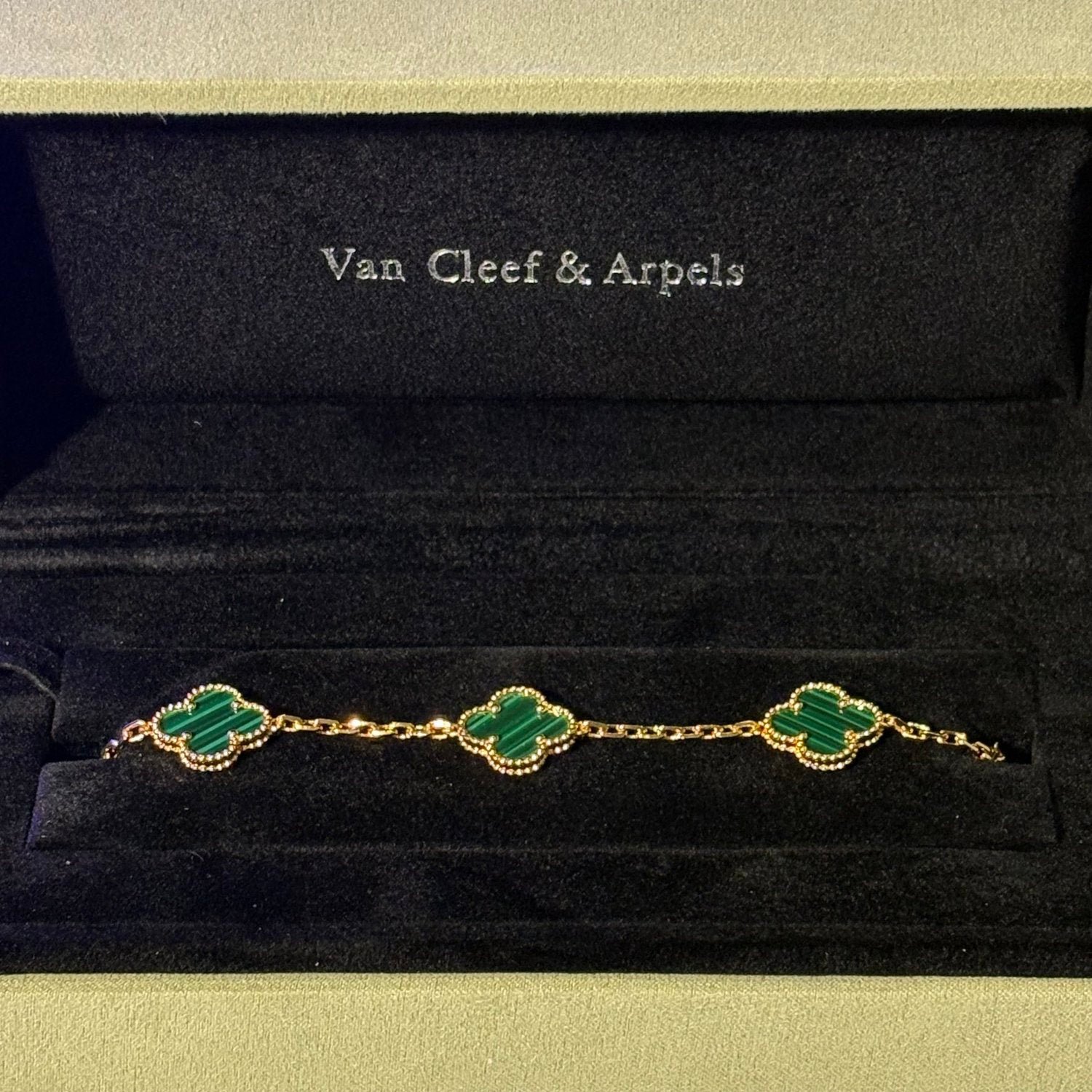 VAN CLEEF ALHAMBRA BRACELETS (16 COLOURS) - Image 16