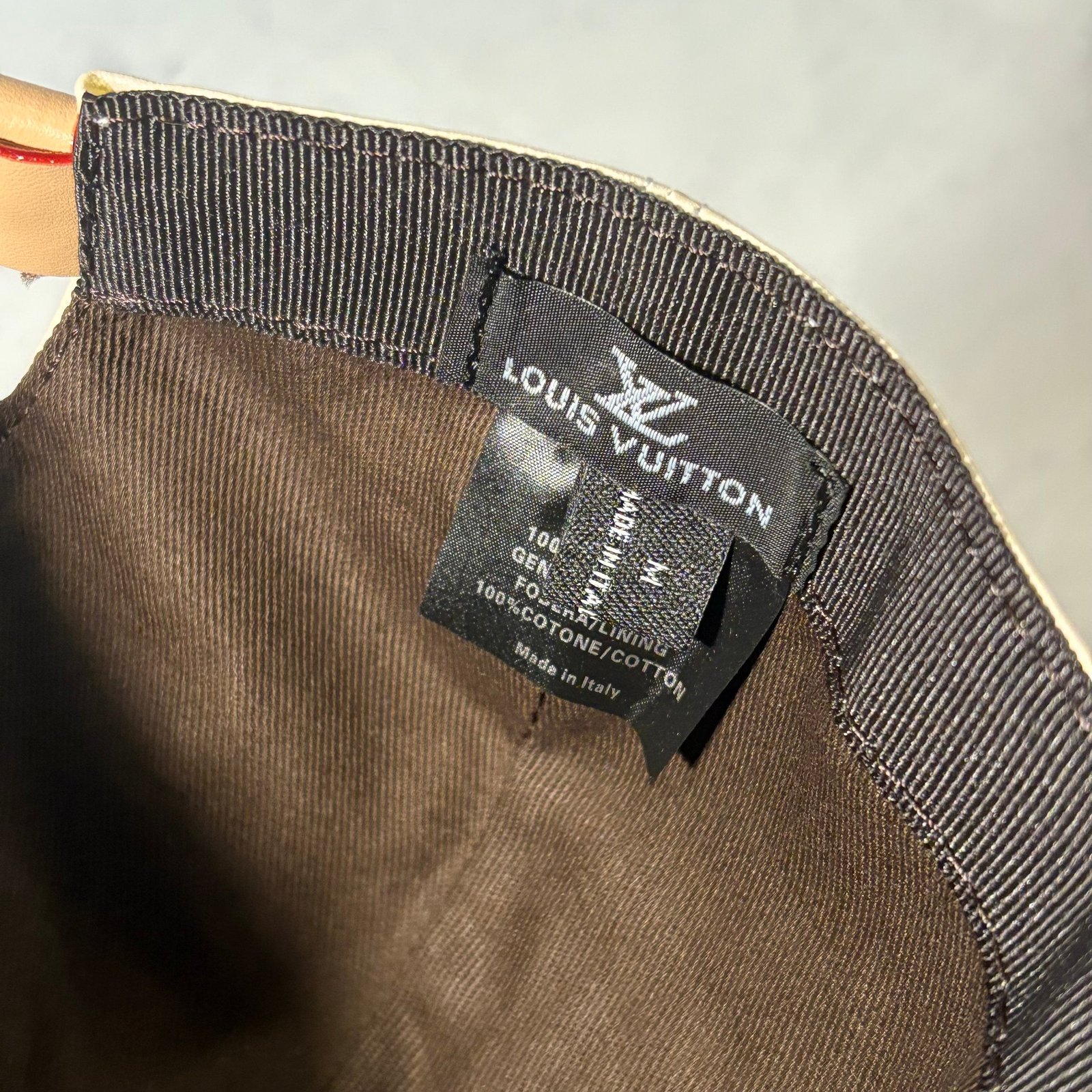 LV CAP BEIGE - Image 6