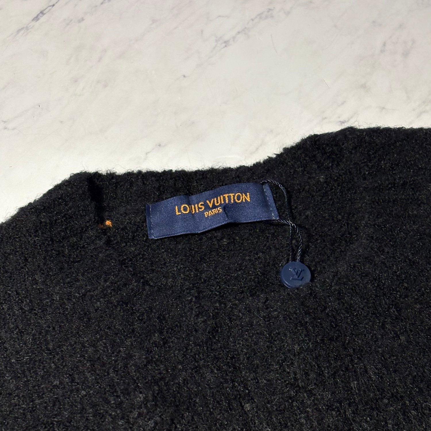 LV LOGO SWEATER (SIZE XS-XL) - Image 5