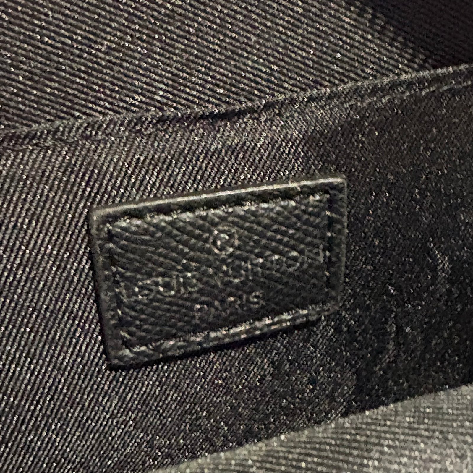 LV OUTDOOR BUM BAG - Image 9