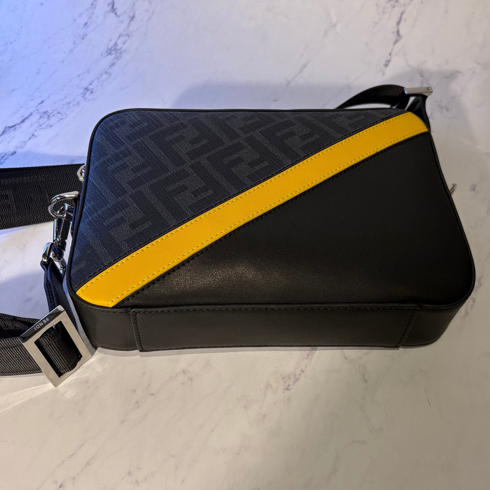 FENDI CROSSBODY BAG - Image 9