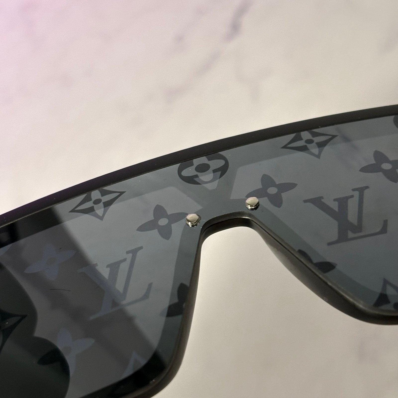 LV SUNGLASSES WAIMEA L - Image 6