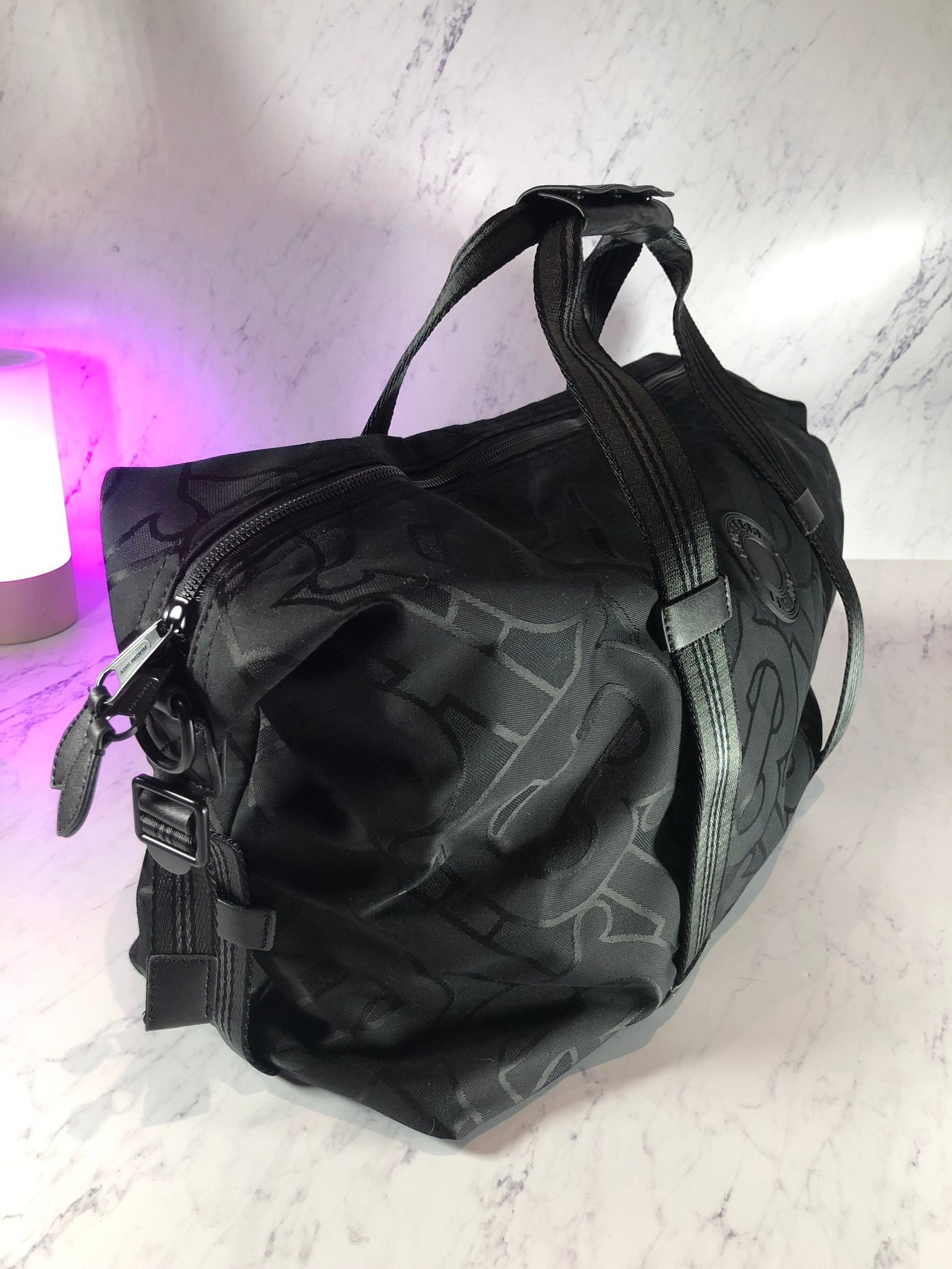 BURBERRY DUFFLE BAG - Image 6