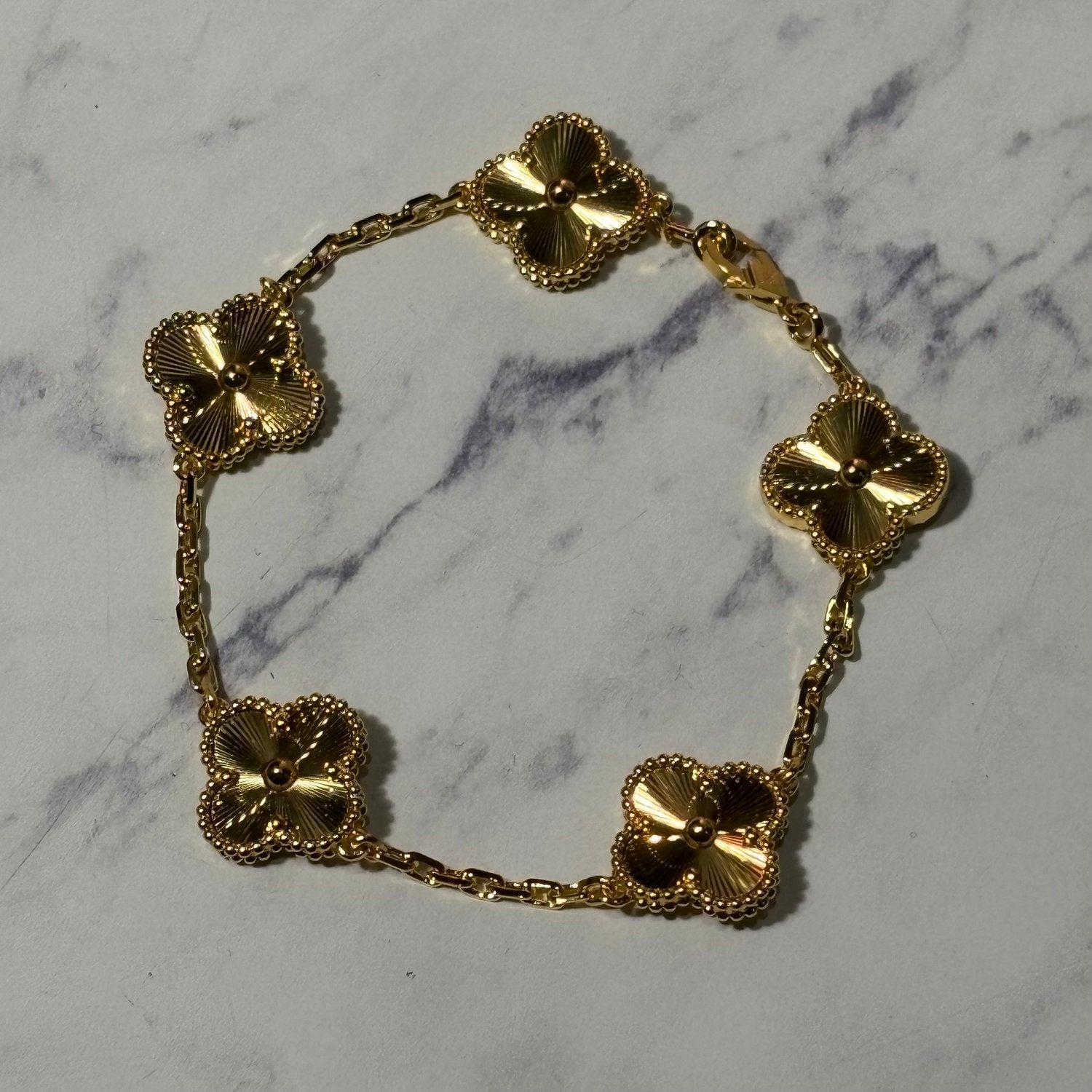 VAN CLEEF ALHAMBRA BRACELETS (16 COLOURS) - Image 34