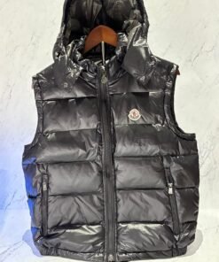Alternative view of MONCLER GILET DETACHABLE HOOD (SIZE S-XL)