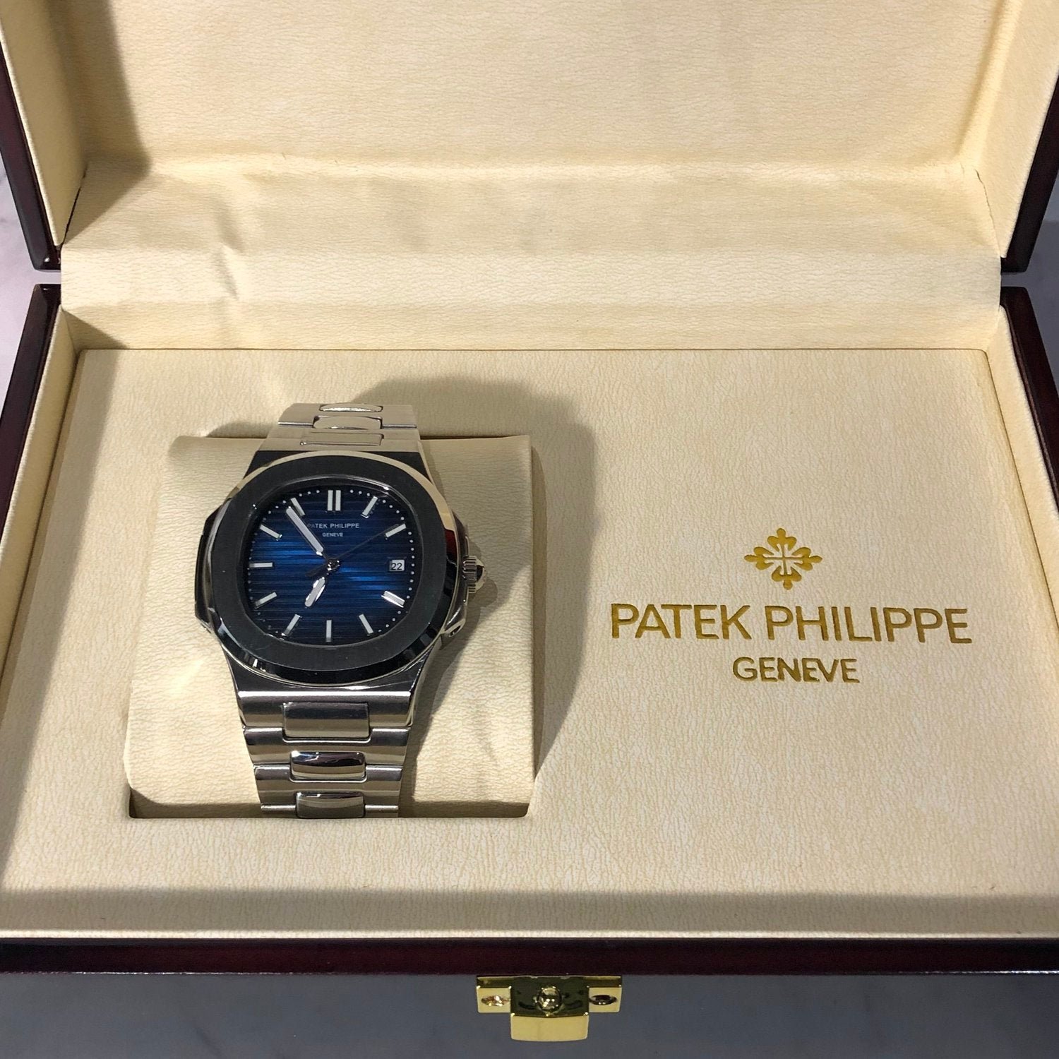 PATEK PHILLIPE NAUTILUS WATCHES (9 VARIANTS) - Image 9