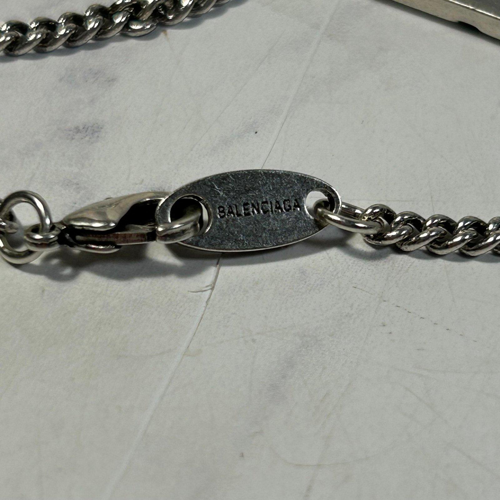 BALENCIAGA BB ICON GOURMETTE NECKLACE - Image 9