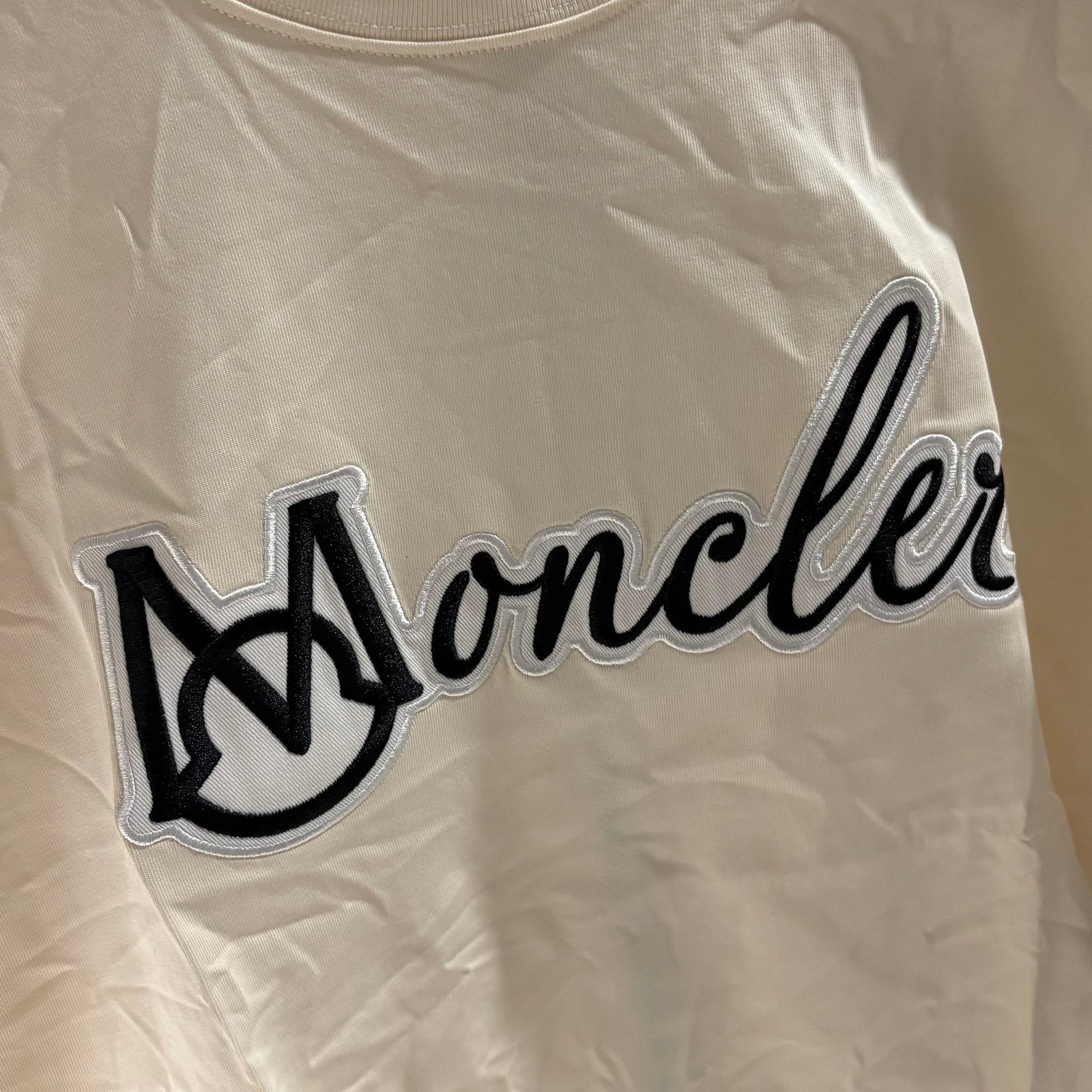 MONCLER VARSITY LOGO T-SHIRT (SIZE XS-L) - Image 6