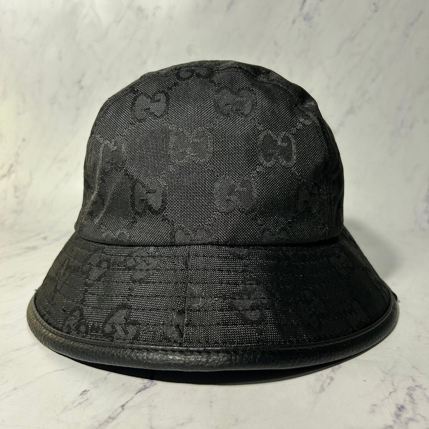 GUCCI BUCKET HAT GG BLACK - Image 2