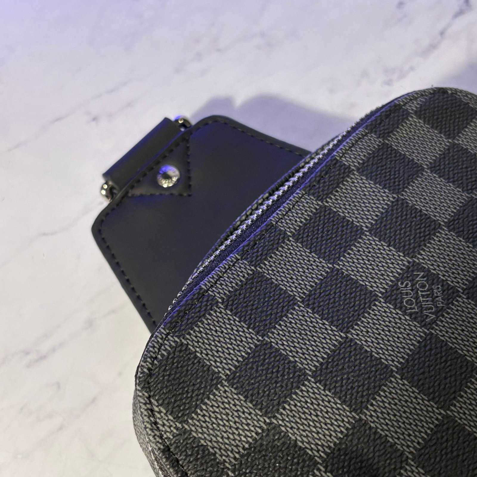LV AVENUE SLING BAG - Image 5