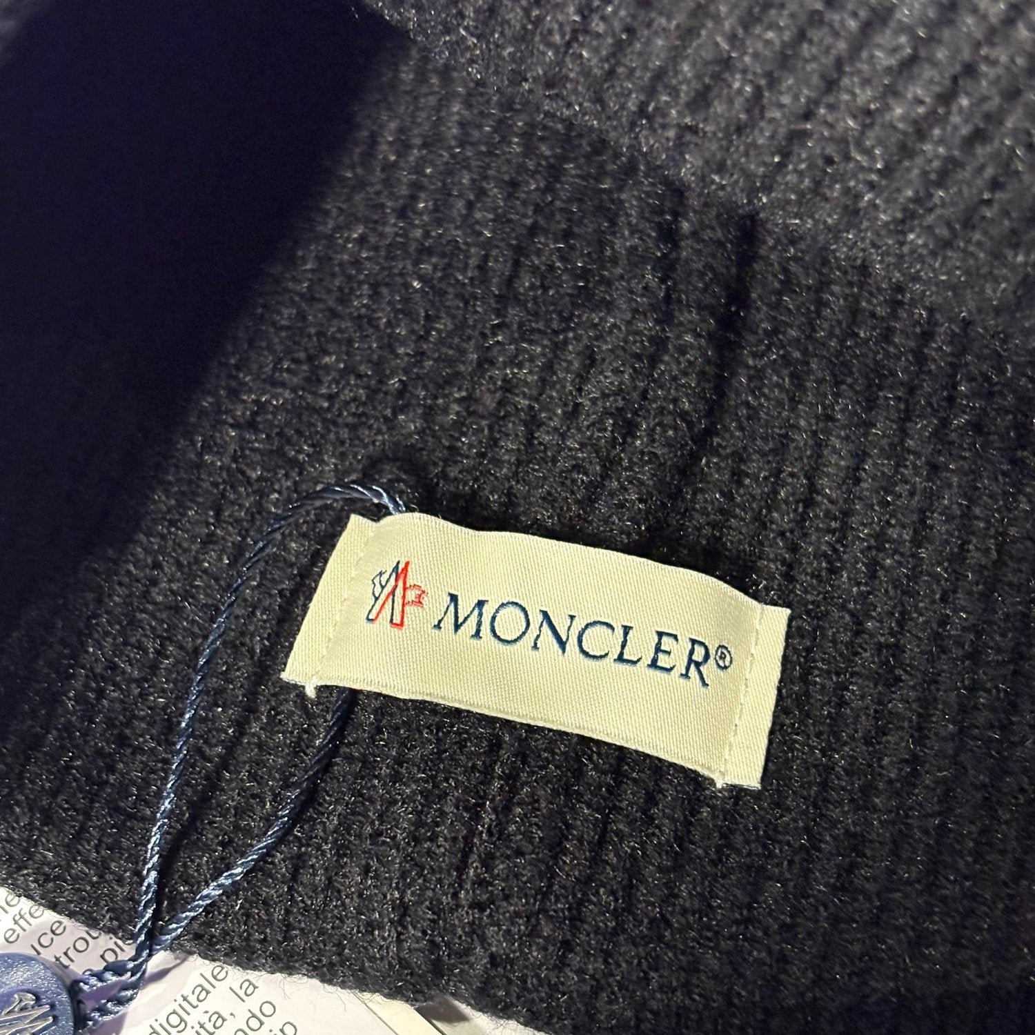 MONCLER BEANIE TRICOLOUR - Image 2